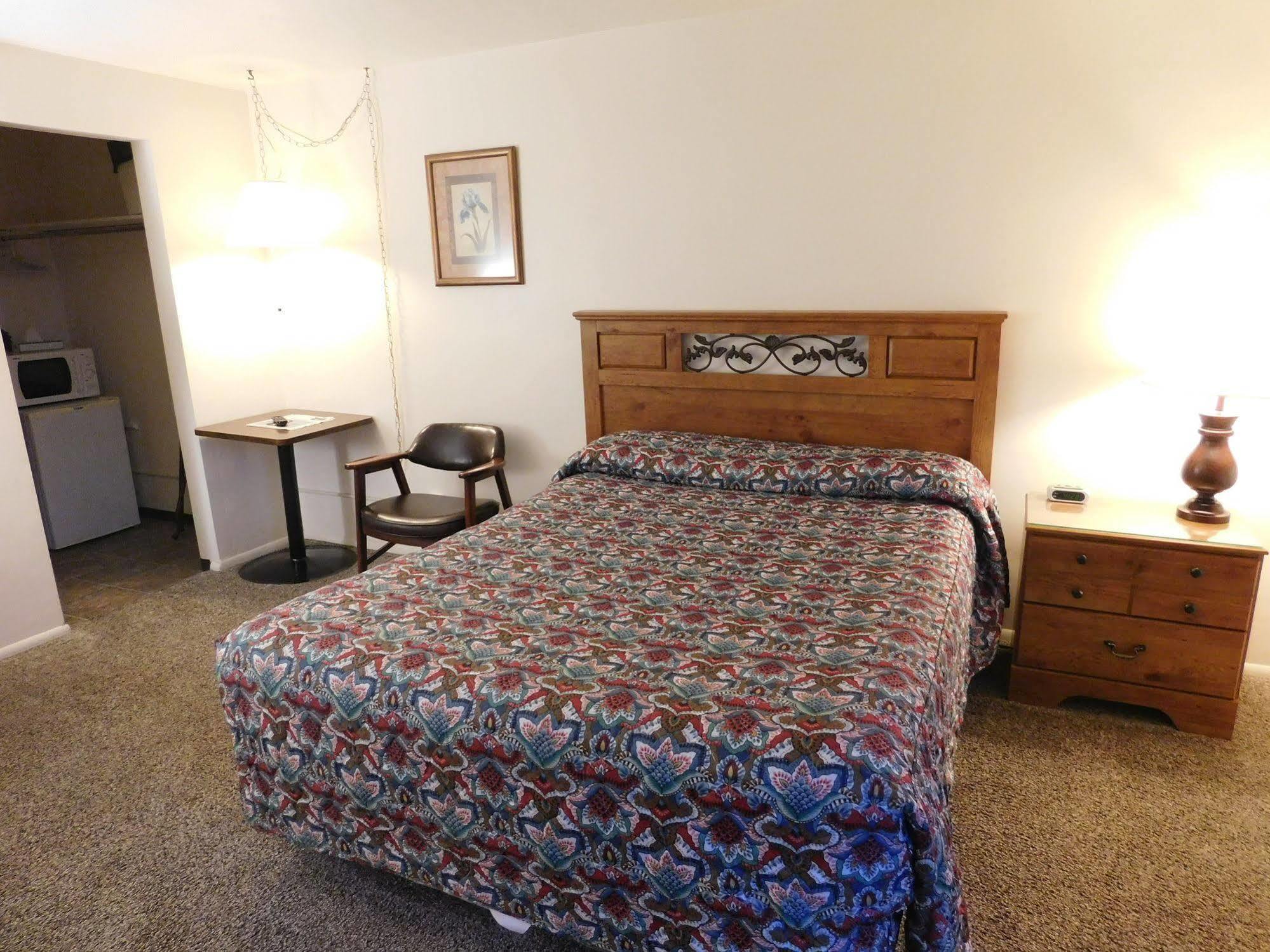 والا والا Capri Motel المظهر الخارجي الصورة